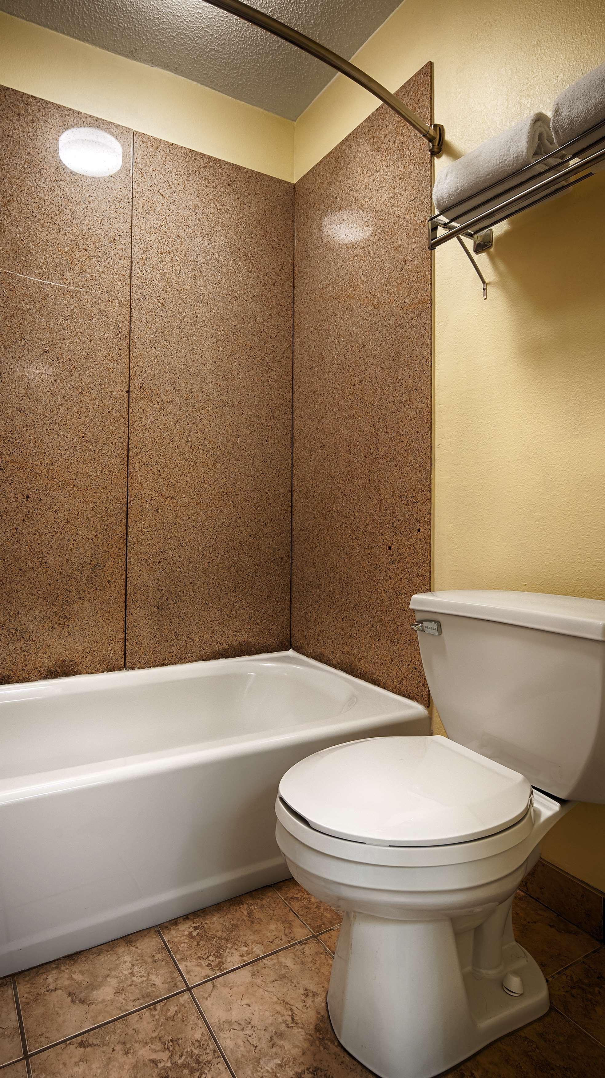Best Western Butner Creedmoor Inn Extérieur photo